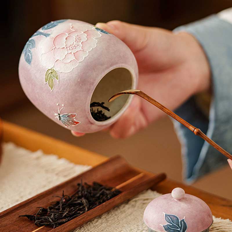 Chinese-Ceramic-Airtight-Tea-Canister-with-Relief-Painted-Peonies-4