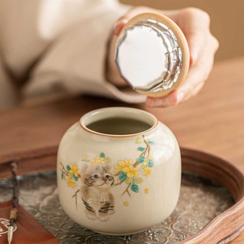 Chinese-Cute-Cat-Ceramic-Airtight-Tea-Caddy-3