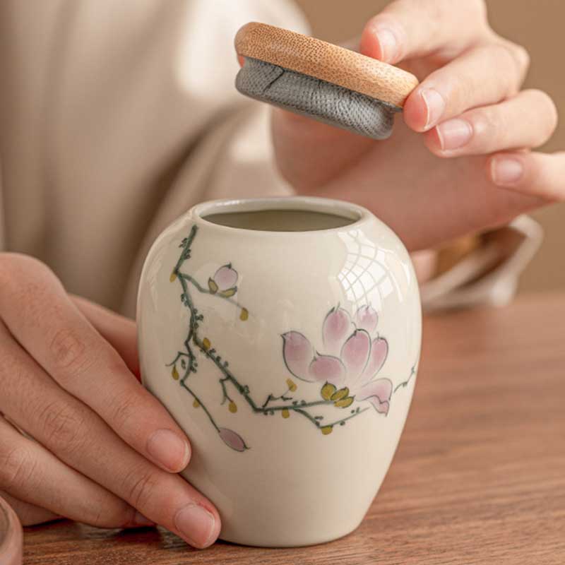 Chinese-Hand-painted-Airtight-Ceramic-Tea-Caddy-with-Magnolia-Flower-4