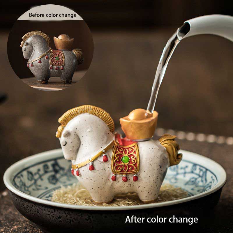 Color-Changing-HorseTea-Pet-2