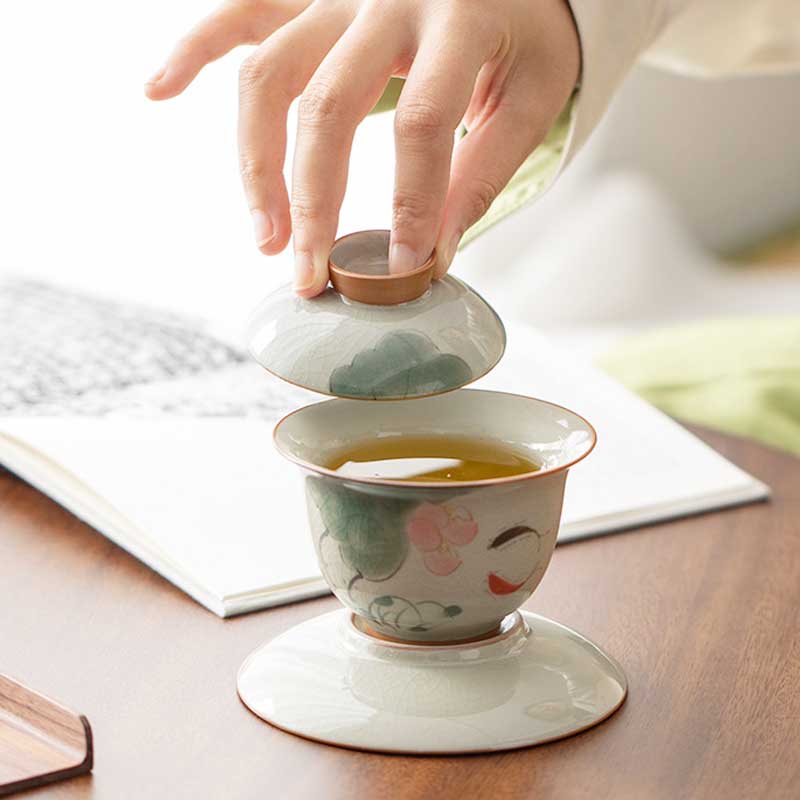 Hand Drawn Lotus Ceramic Gaiwan-2