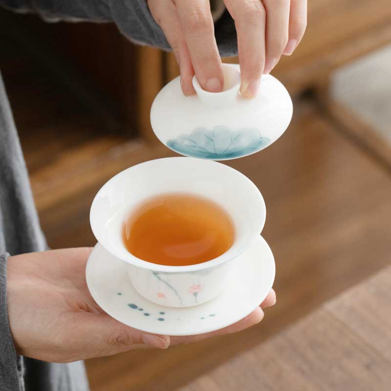 Hand-painted White Porcelain Lotus Gaiwan-2