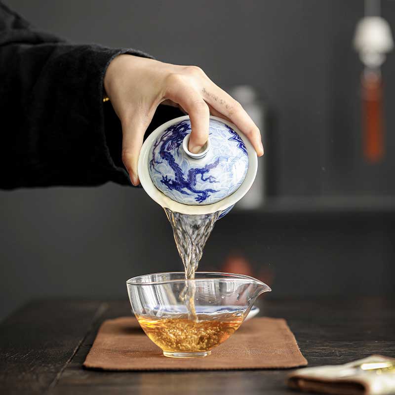 Jingdezhen Blue and White Dragon Ceramic Gaiwan-2