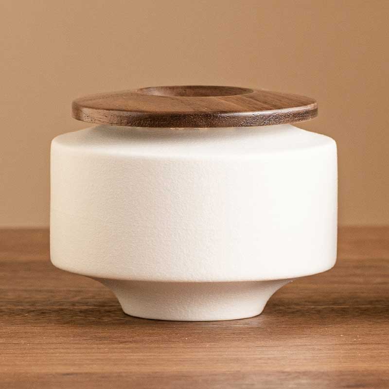 Modern-Chinese-Ceramic-Tea-Canister-2